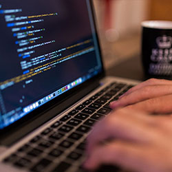 聊到华体会，转会谈判桌上的细节：美洲杯队长真正的伏笔是“有人在扛雷”